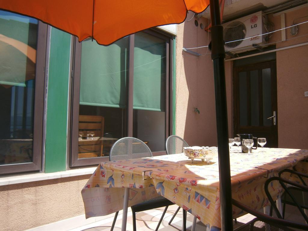 Villa Miranda - Croazia Omis Phòng bức ảnh